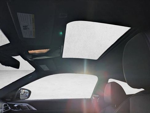 Used 2025 BMW M440i Coupe w/ Premium Package image 16