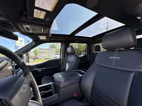 New 2025 Ford F250 Platinum image 22