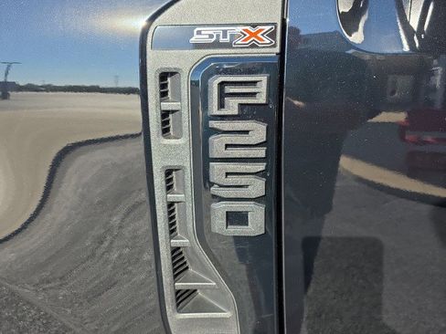 Used 2024 Ford F250 XL w/ STX Appearance Package image 11