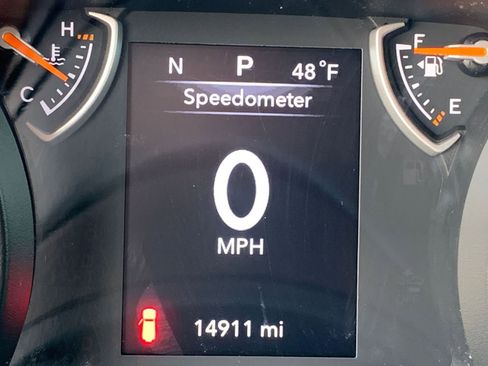 Used 2025 Jeep Wrangler Sport S image 39