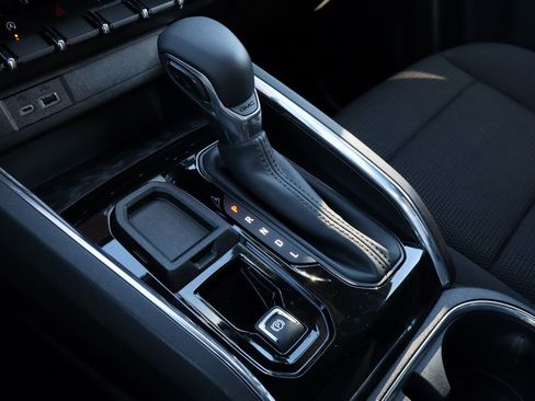 Used 2023 GMC Canyon Elevation w/ Convenience Package image 18