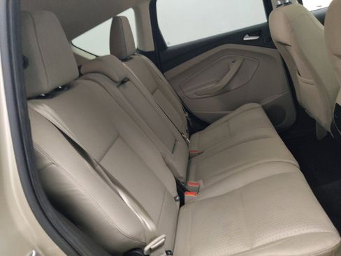 Used 2017 Ford Escape SE w/ Equipment Group 201A FWD image 19