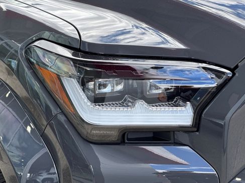 New 2026 Toyota 4Runner Limited AWD/4WD image 9