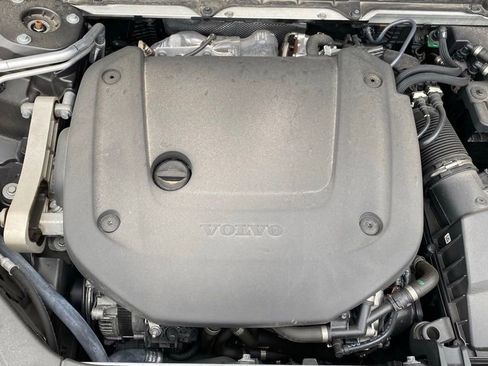 Used 2023 Volvo XC90 B6 Plus w/ Protection Package image 11