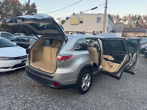 Used 2015 Toyota Highlander Limited Platinum image 8