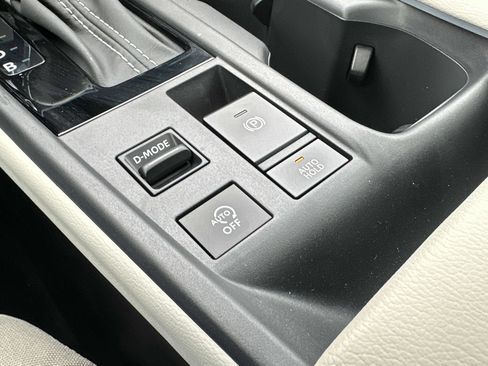 New 2026 Nissan Sentra SL w/ Floor Mat Package FWD image 37