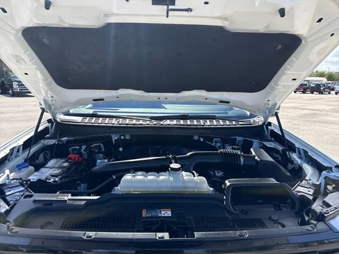 Certified 2025 Ford Expedition Active image 33