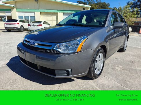 Used 2010 Ford Focus S image 1