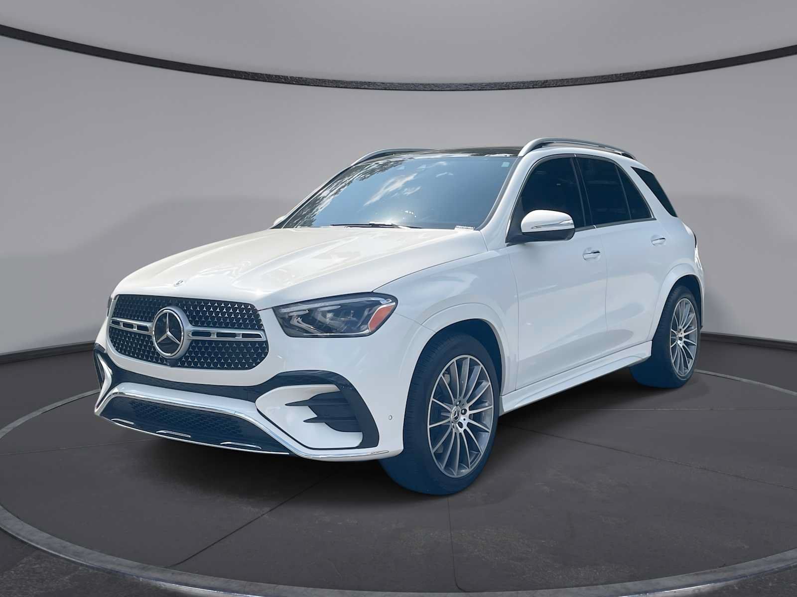 Used 2026 Mercedes-Benz GLE 450 4MATIC image 1