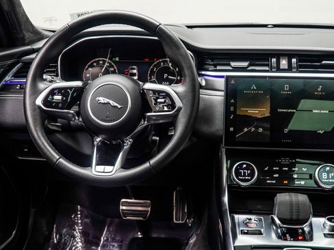 Used 2024 Jaguar XF R-Dynamic SE image 16