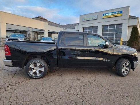 Used 2023 RAM 1500 Laramie AWD/4WD image 22