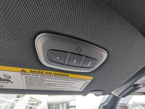 New 2026 Chrysler Pacifica Limited image 35