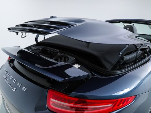 Used 2016 Porsche 911 Carrera S image 20