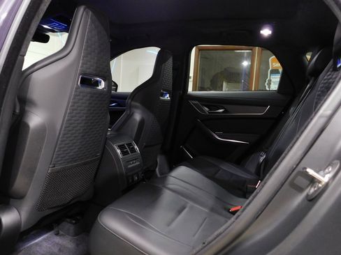Used 2024 Jaguar F-PACE SVR image 81