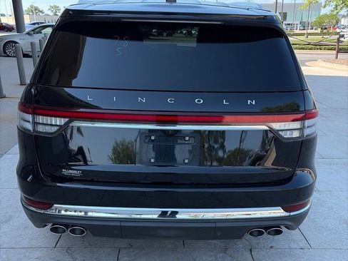 Used 2023 Lincoln Aviator Reserve w/ Equipment Group 201A RWD image 10