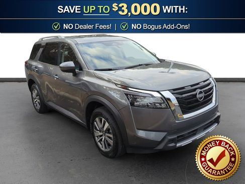 Used 2025 Nissan Pathfinder SL image 10