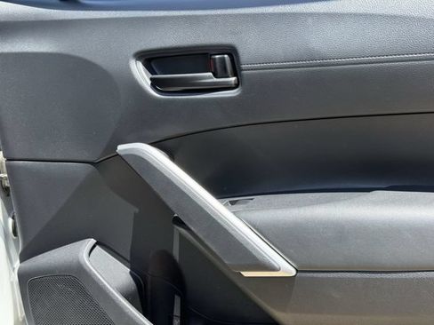 Used 2024 Toyota Corolla Cross AWD Hybrid image 27