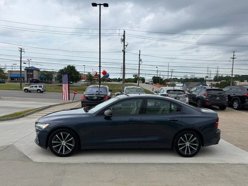 Used 2022 Volvo S60 B5 Momentum AWD/4WD image 7
