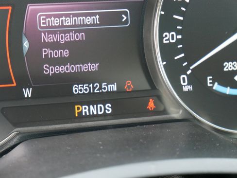 Used 2017 Lincoln MKZ Reserve image 4