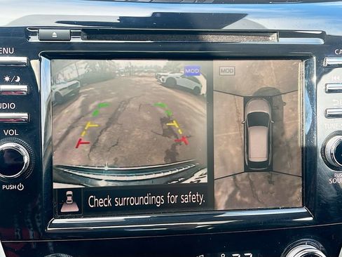 Used 2019 Nissan Murano Platinum w/ Cargo Package image 16