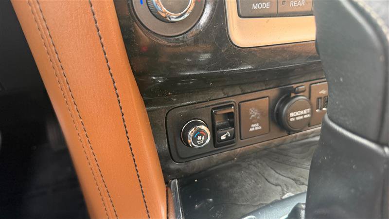 Used 2018 INFINITI QX80 4WD w/ Deluxe Technology Package image 36