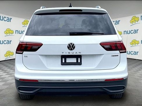 Used 2024 Volkswagen Tiguan SE image 4