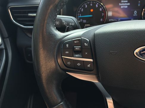 Used 2020 Ford Explorer Limited RWD image 25