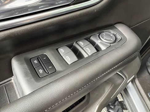 Used 2021 Chevrolet Tahoe Z71 AWD/4WD image 13