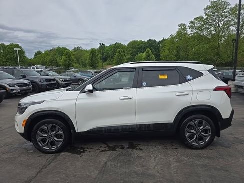 Used 2024 Kia Seltos S AWD/4WD image 4