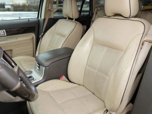 Used 2008 Lincoln MKX AWD image 17