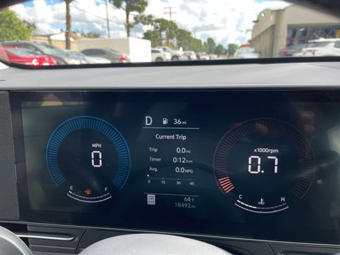 Used 2025 Hyundai Kona SEL image 40