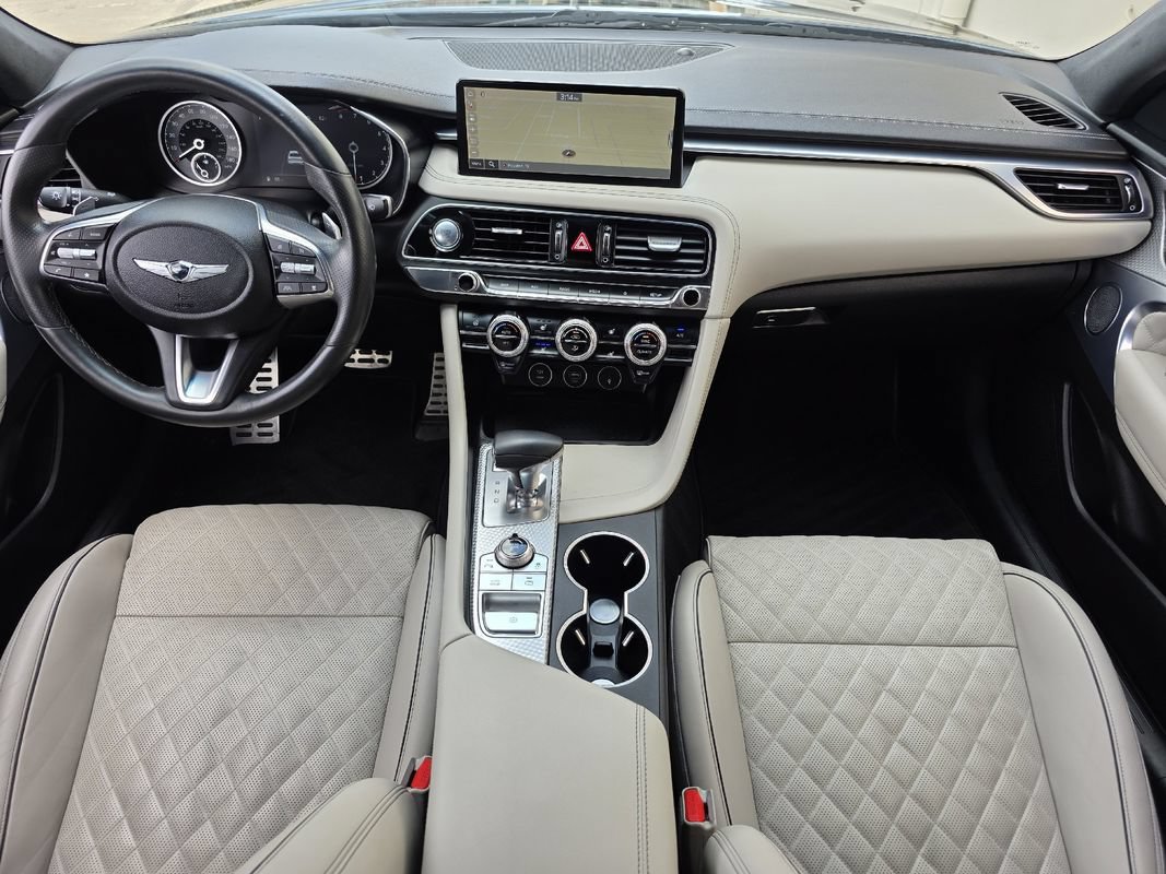 Used 2023 Genesis G70 3.3T w/ Sport Prestige Package RWD image 9