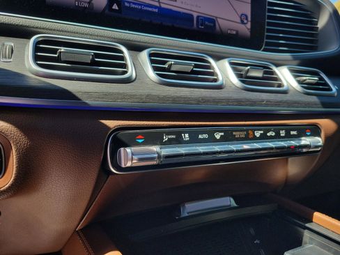 Used 2024 Mercedes-Benz GLE 350 4MATIC image 20