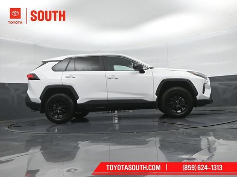 Used 2023 Toyota RAV4 LE FWD image 36