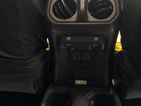 Used 2020 Jeep Wrangler Unlimited Sahara AWD/4WD image 24