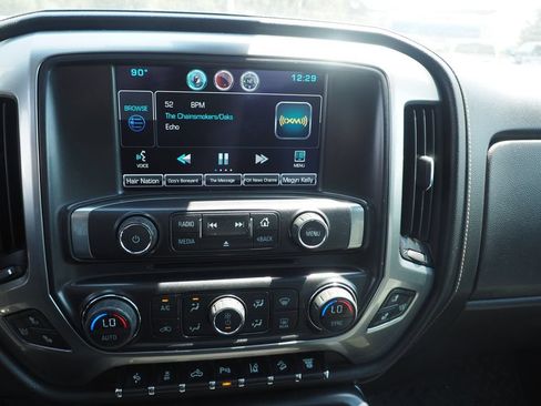 Used 2015 Chevrolet Silverado 3500 LTZ AWD/4WD image 24
