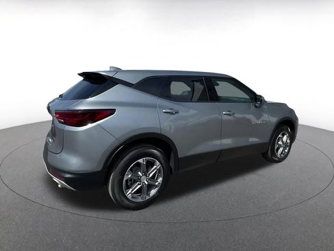 Used 2025 Chevrolet Blazer LT FWD image 15
