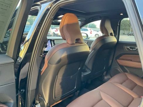 Certified 2023 Volvo XC60 B5 Plus w/ Protection Package Premier FWD image 21