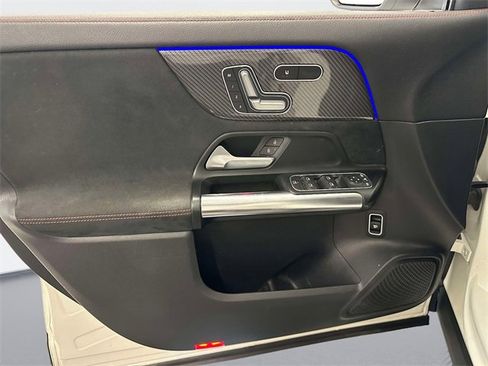 Certified 2022 Mercedes-Benz GLA 250 4MATIC image 12