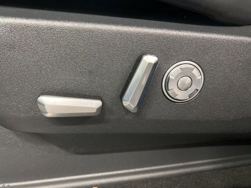 New 2026 Lincoln Navigator Black Label AWD/4WD image 30