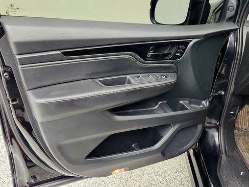 Used 2023 Honda Odyssey Touring image 10