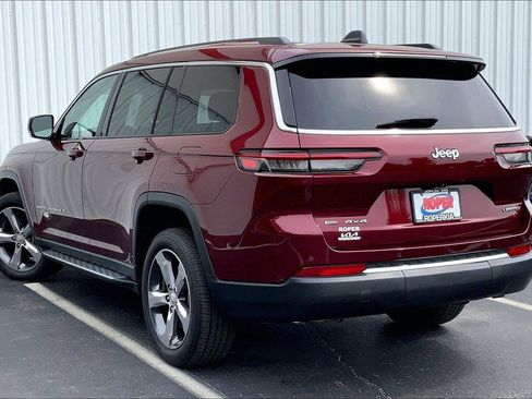 Used 2022 Jeep Grand Cherokee L Limited w/ Trailer Tow Group (B) AWD/4WD image 10