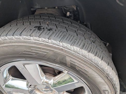 Used 2013 Chevrolet Tahoe LTZ AWD/4WD image 10