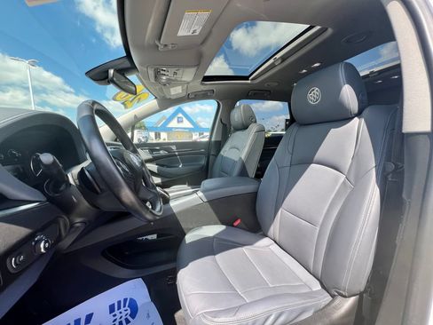 Used 2020 Buick Enclave Premium w/ Sun and Sites Package AWD/4WD image 19