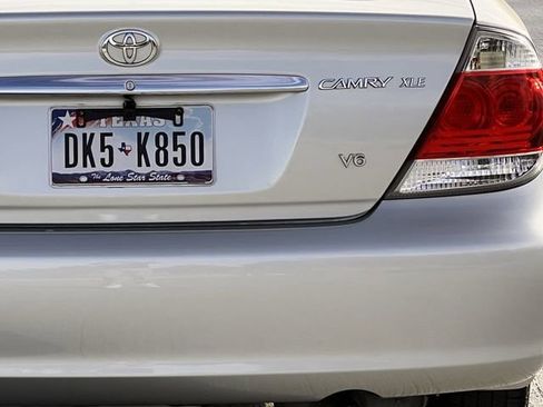 Used 2005 Toyota Camry LE image 5