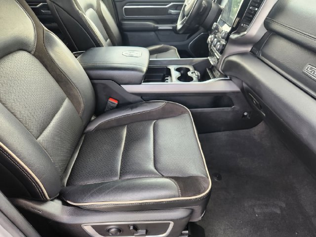 Used 2024 RAM 1500 Laramie RWD image 11