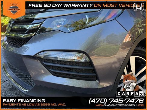 Used 2017 Honda Pilot Touring image 3