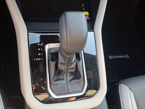 Used 2025 Subaru Forester Limited w/ Popular Package image 15