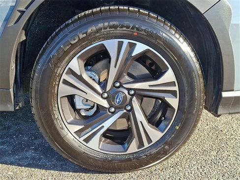 Used 2025 Subaru Crosstrek 2.0i Premium image 8