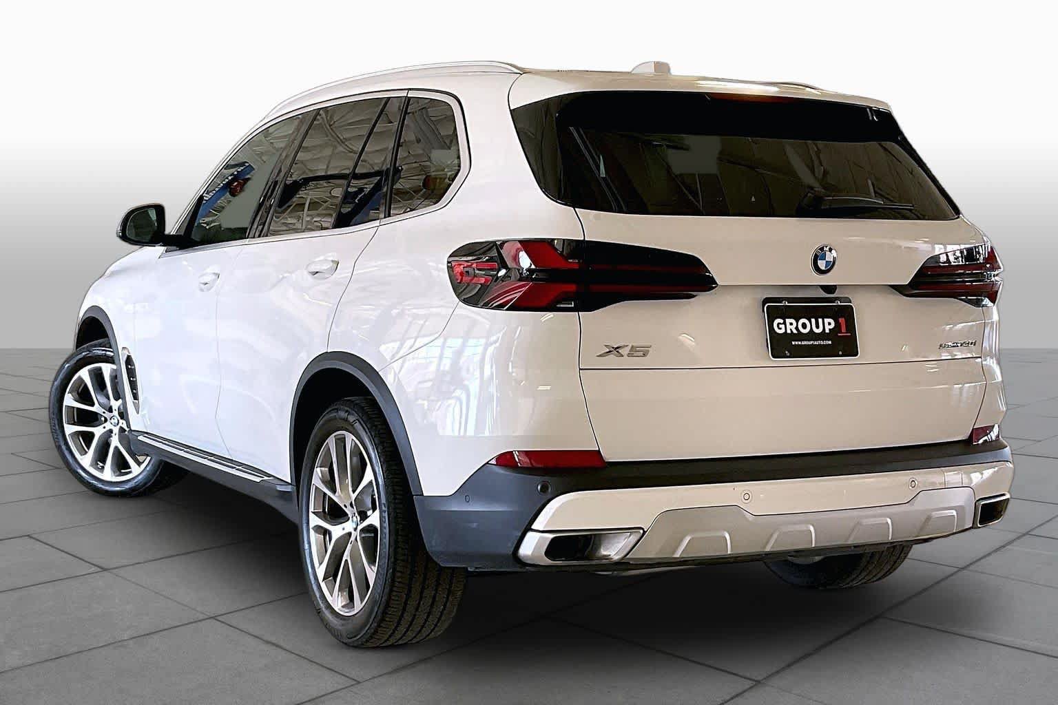 Used 2026 BMW X5 sDrive40i RWD image 11